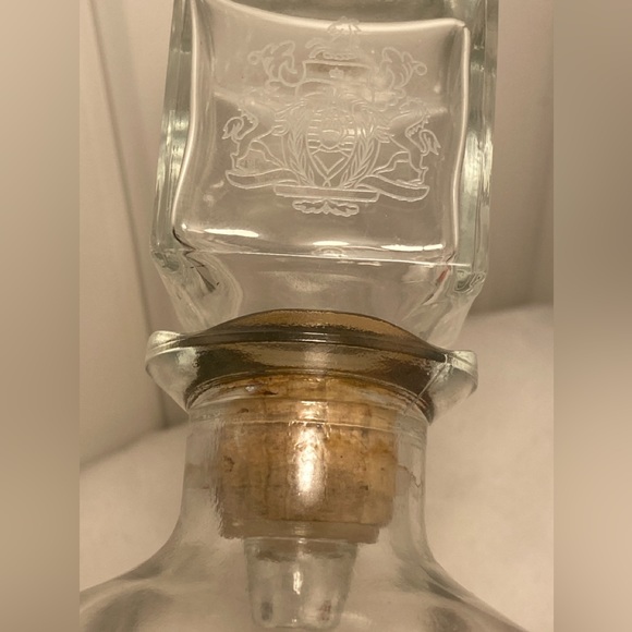Vintage MCM Seagram clear Glass Square Liquor Decanter Etched logo cube Stopperq - Picture 13 of 16